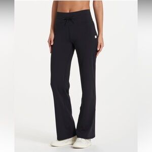 Vuori Daily Wideleg Pants